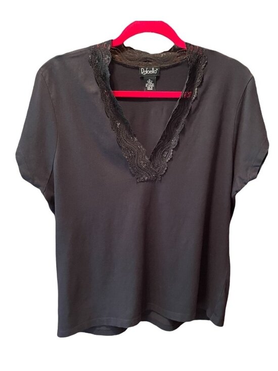 Tops - black short sleeve woman’s top size XL
